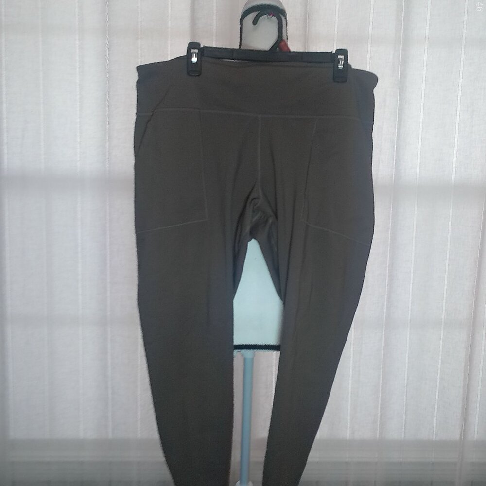 GAP FIT Light Brown Compression Capri Legging XXL